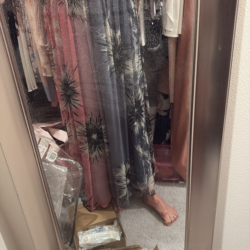 Dress - Picture 6 of 6